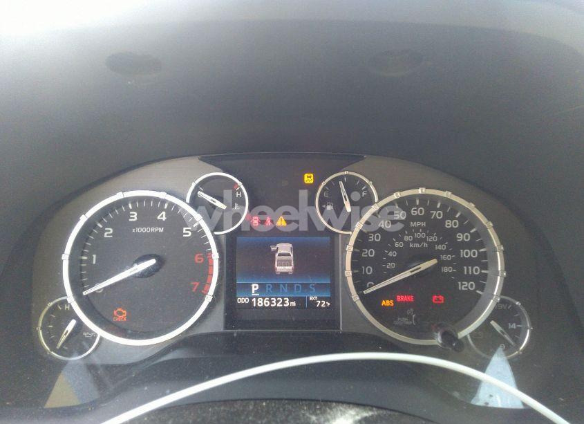 Photo 6 of 2017 Toyota Tundra SR5 5.7L V8 (VIN 5TFDW5F13HX651610)