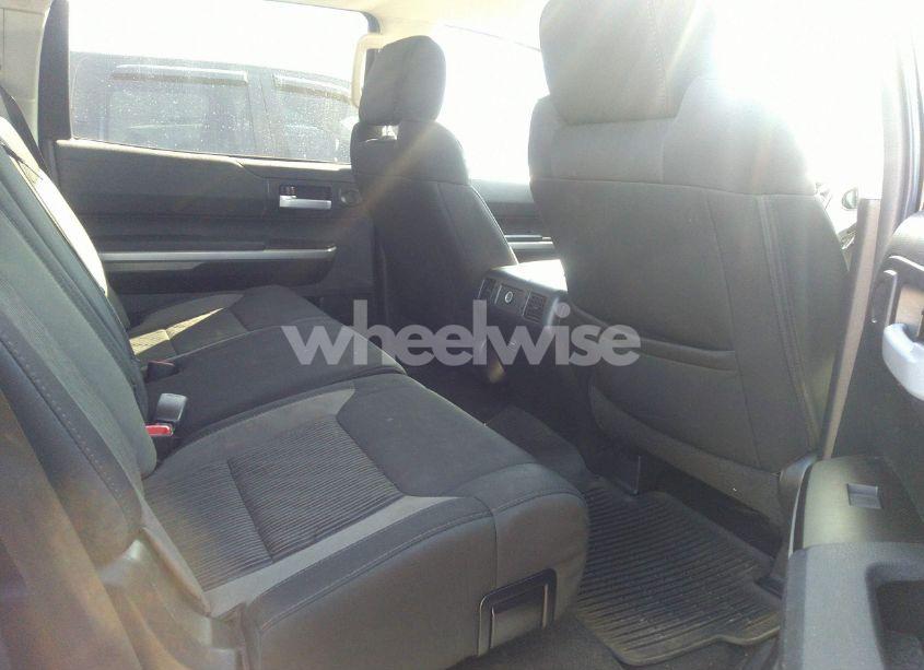 Photo 7 of 2017 Toyota Tundra SR5 5.7L V8 (VIN 5TFDW5F13HX651610)