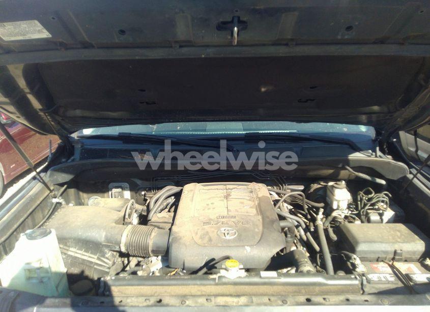 Photo 9 of 2017 Toyota Tundra SR5 5.7L V8 (VIN 5TFDW5F13HX651610)