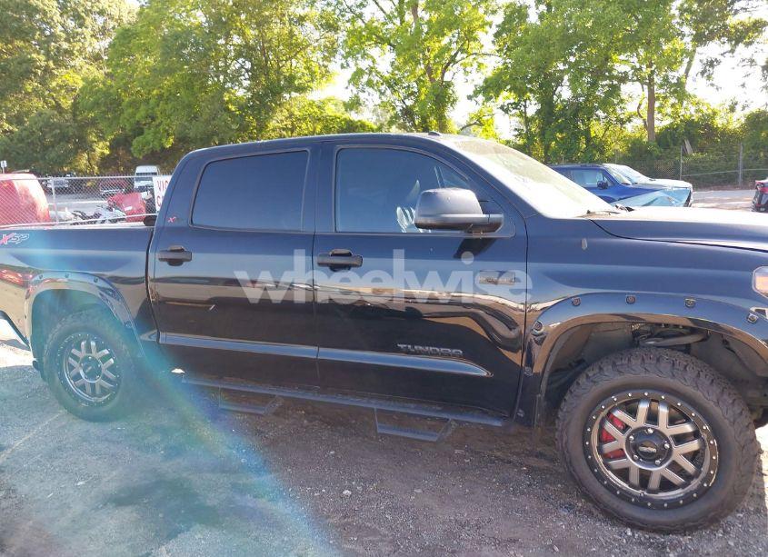 Photo 13 of 2018 Toyota Tundra SR5 5.7L V8 (VIN 5TFDW5F13JX699095)