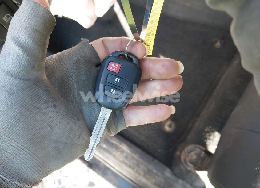 Photo 11 of 2018 Toyota Tundra SR5 5.7L V8 (VIN 5TFDW5F13JX713545)