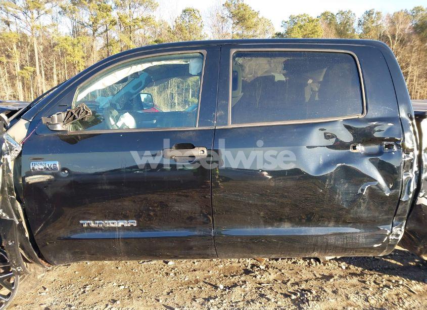 Photo 14 of 2018 Toyota Tundra SR5 5.7L V8 (VIN 5TFDW5F13JX713545)