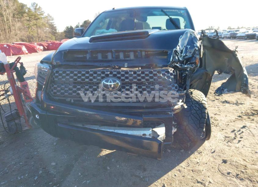 Photo 19 of 2018 Toyota Tundra SR5 5.7L V8 (VIN 5TFDW5F13JX713545)