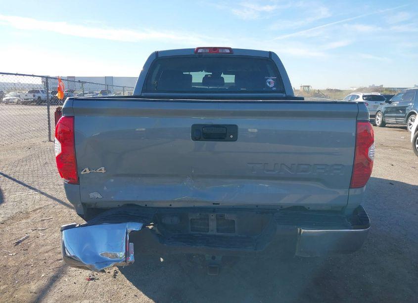 Photo 17 of 2018 Toyota Tundra SR5 5.7L V8 (VIN 5TFDW5F13JX748361)