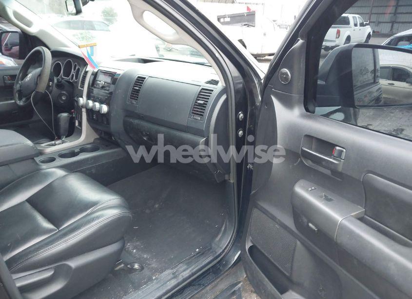 Photo 5 of 2012 Toyota Tundra GRADE 5.7L V8 (VIN 5TFDW5F14CX268378)