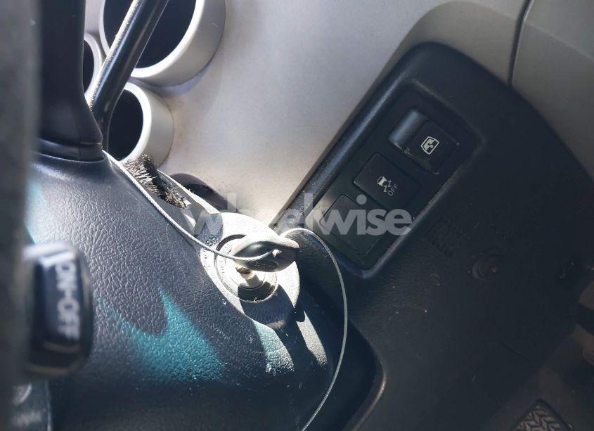 Photo 11 of 2013 Toyota Tundra GRADE 5.7L V8 (VIN 5TFDW5F14DX279527)