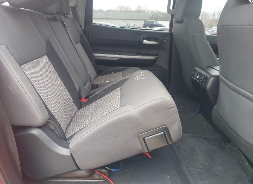 Photo 8 of 2014 Toyota Tundra SR5 5.7L V8 (VIN 5TFDW5F14EX361226)