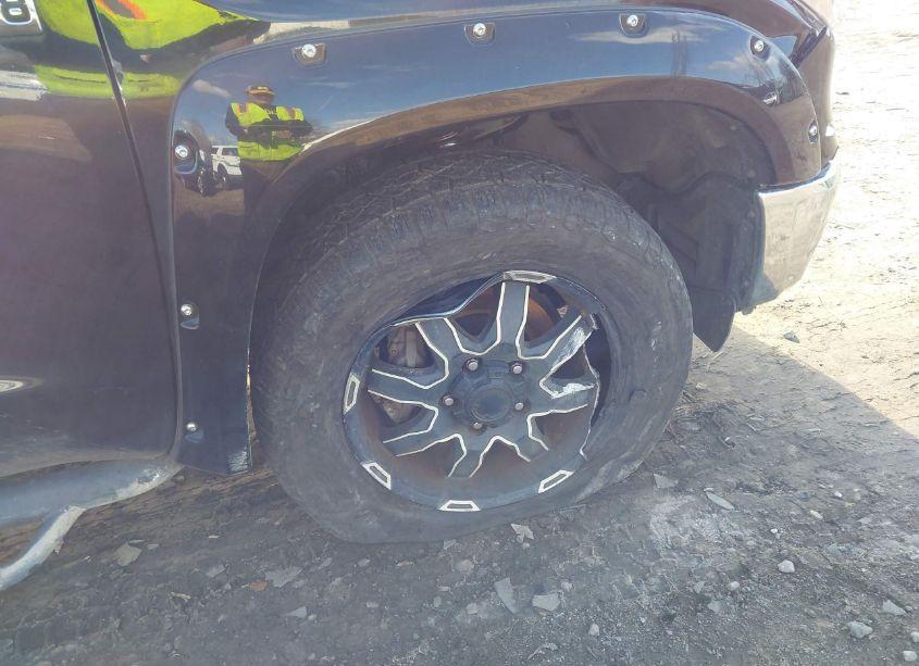 Photo 12 of 2016 Toyota Tundra SR5 5.7L V8 (VIN 5TFDW5F14GX550414)