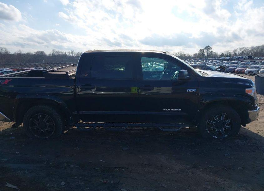 Photo 14 of 2016 Toyota Tundra SR5 5.7L V8 (VIN 5TFDW5F14GX550414)