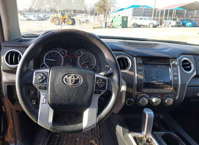 Photo 19 of 2016 Toyota Tundra SR5 5.7L V8 (VIN 5TFDW5F14GX550414)