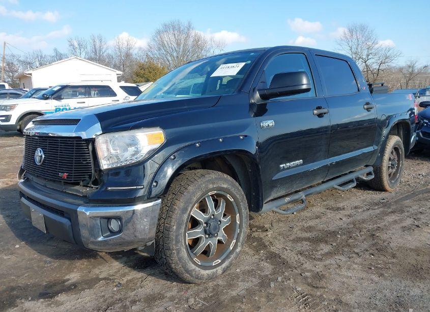Photo 2 of 2016 Toyota Tundra SR5 5.7L V8 (VIN 5TFDW5F14GX550414)