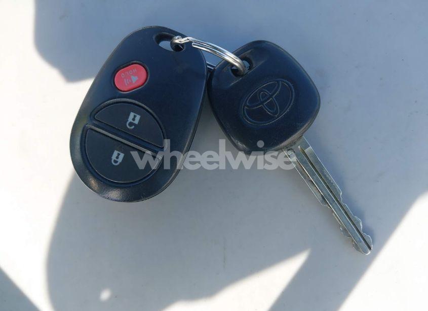 Photo 11 of 2017 Toyota Tundra SR5 5.7L V8 (VIN 5TFDW5F14HX671042)