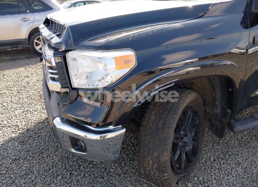 Photo 17 of 2017 Toyota Tundra SR5 5.7L V8 (VIN 5TFDW5F14HX671042)