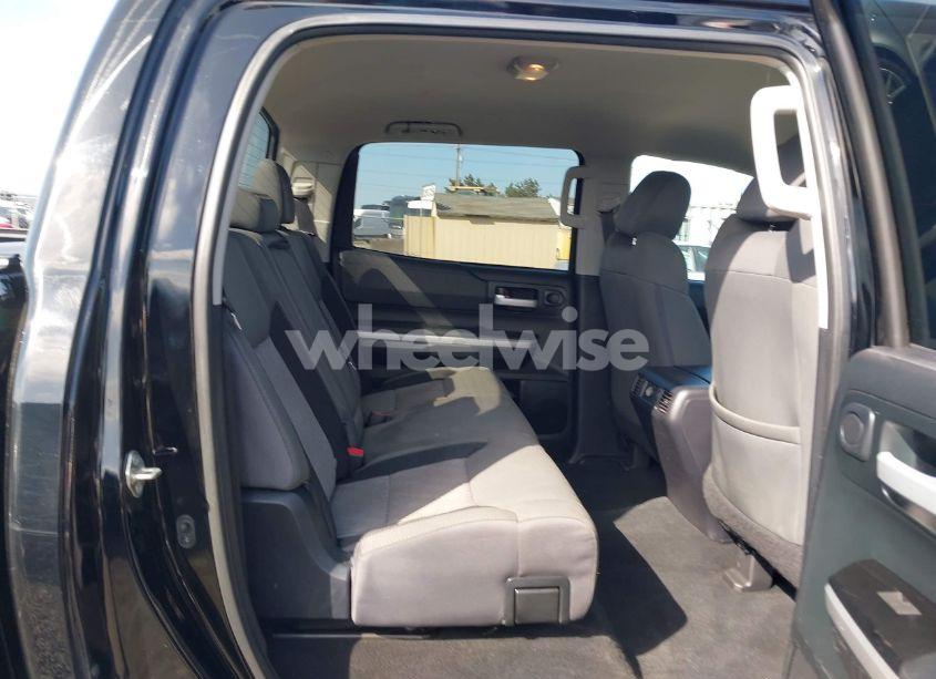 Photo 8 of 2017 Toyota Tundra SR5 5.7L V8 (VIN 5TFDW5F14HX671042)