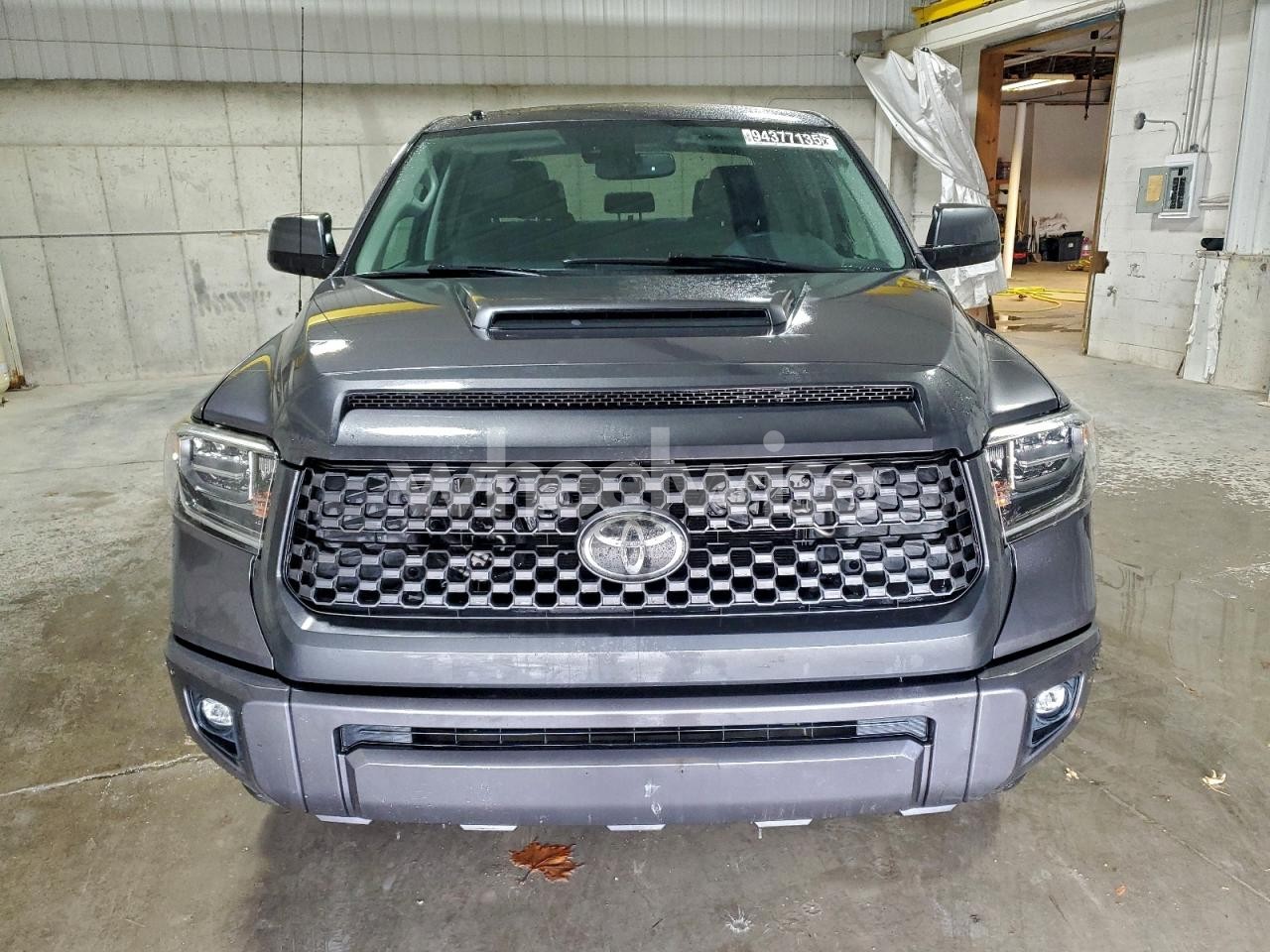 Photo 5 of 2018 TOYOTA TUNDRA CREWMAX SR5 (VIN 5TFDW5F14JX712792)