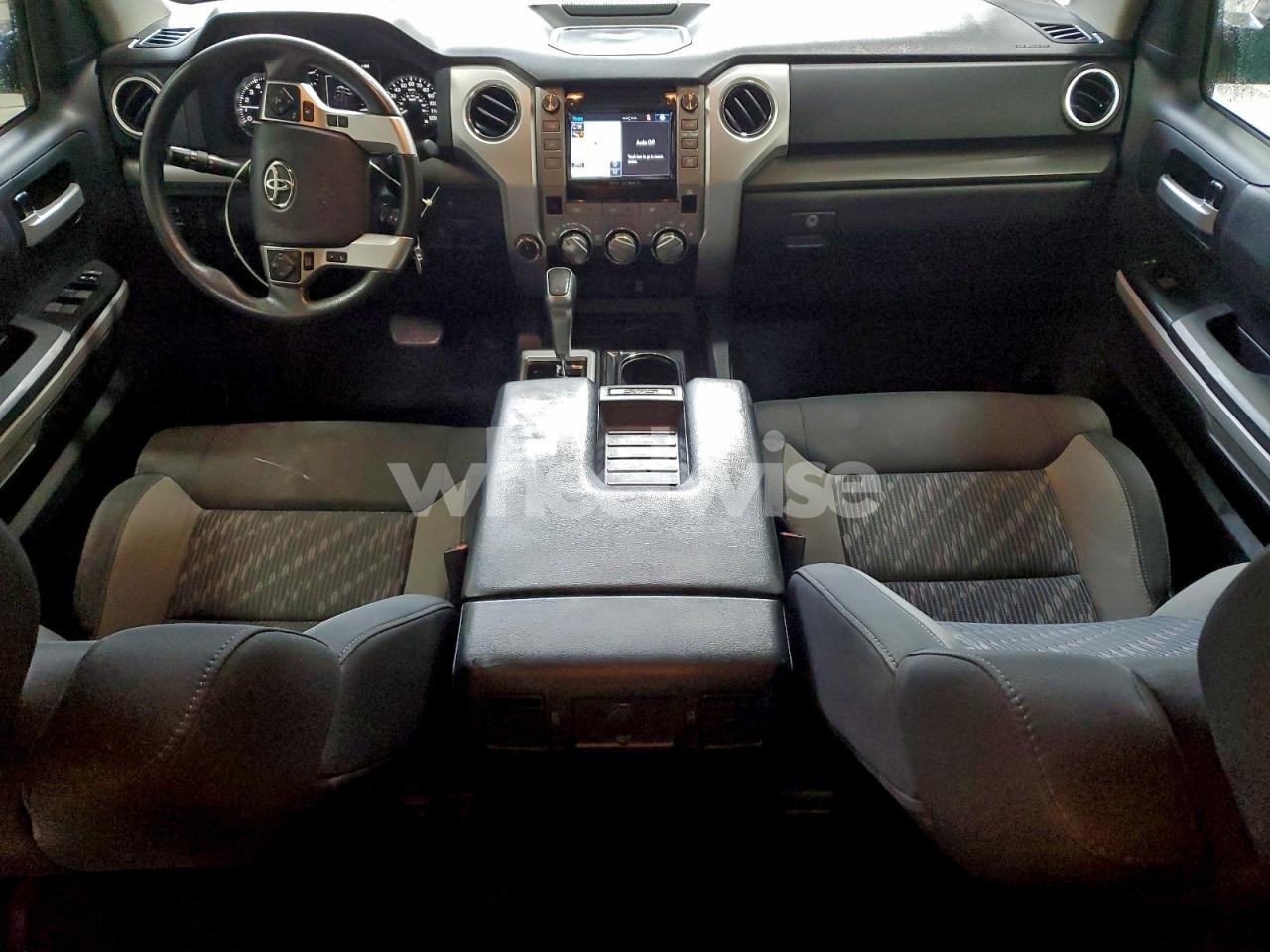 Photo 8 of 2018 TOYOTA TUNDRA CREWMAX SR5 (VIN 5TFDW5F14JX712792)