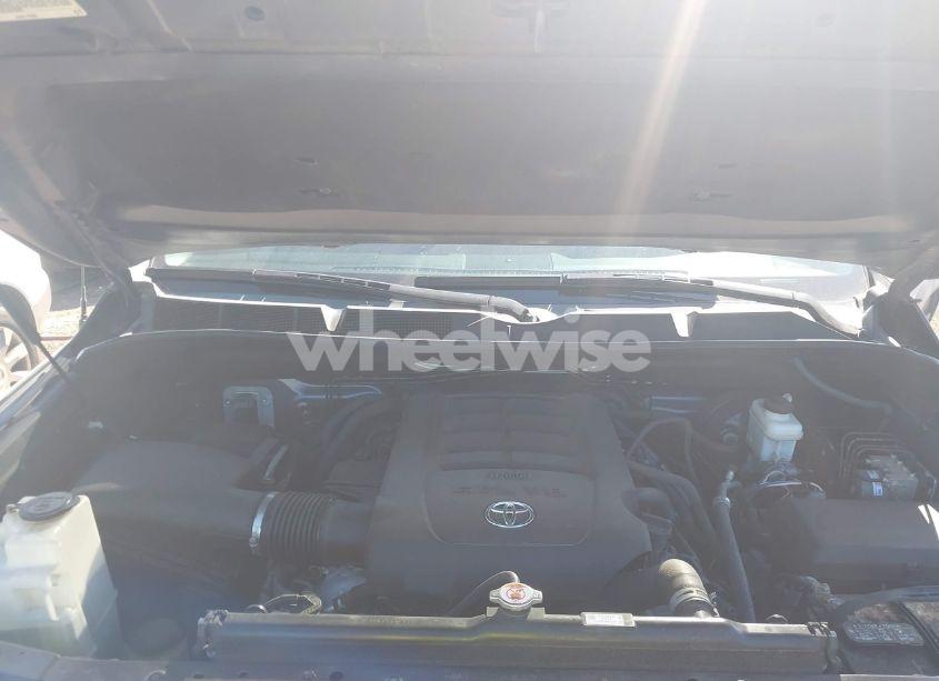 Photo 10 of 2019 Toyota Tundra SR5 5.7L V8 (VIN 5TFDW5F14KX788952)
