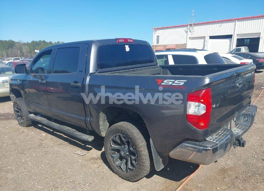 Photo 3 of 2019 Toyota Tundra SR5 5.7L V8 (VIN 5TFDW5F14KX788952)