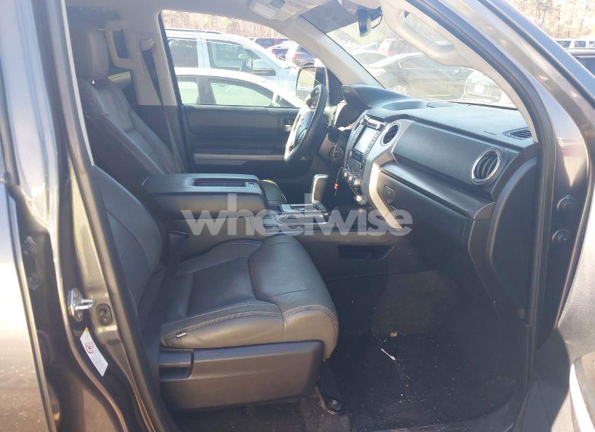 Photo 5 of 2019 Toyota Tundra SR5 5.7L V8 (VIN 5TFDW5F14KX788952)