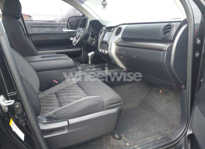 Photo 5 of 2019 Toyota Tundra SR5 5.7L V8 (VIN 5TFDW5F14KX796064)