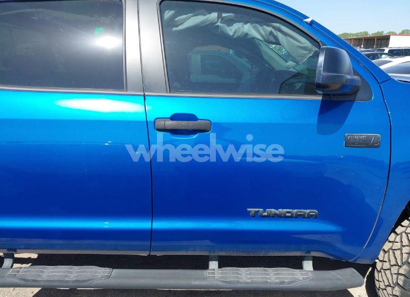 Photo 13 of 2016 Toyota Tundra SR5 5.7L V8 (VIN 5TFDW5F15GX579467)