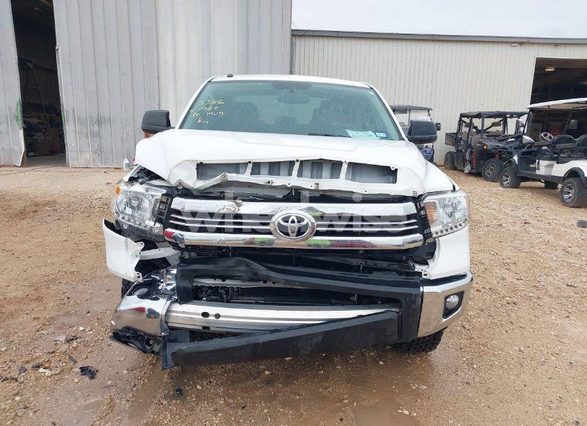 Photo 12 of 2017 Toyota Tundra SR5 5.7L V8 (VIN 5TFDW5F15HX623386)