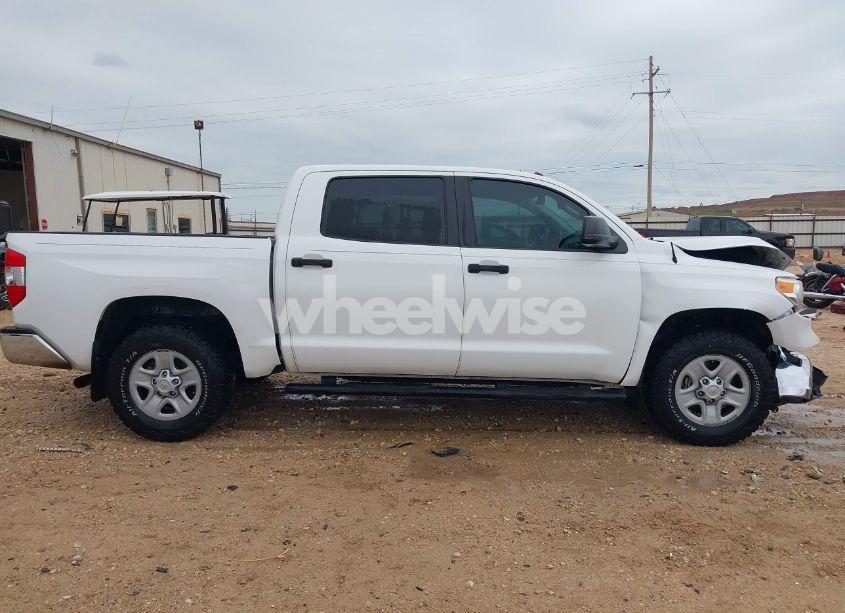 Photo 13 of 2017 Toyota Tundra SR5 5.7L V8 (VIN 5TFDW5F15HX623386)