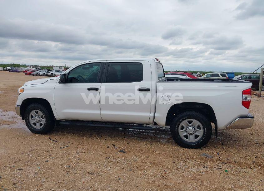 Photo 14 of 2017 Toyota Tundra SR5 5.7L V8 (VIN 5TFDW5F15HX623386)