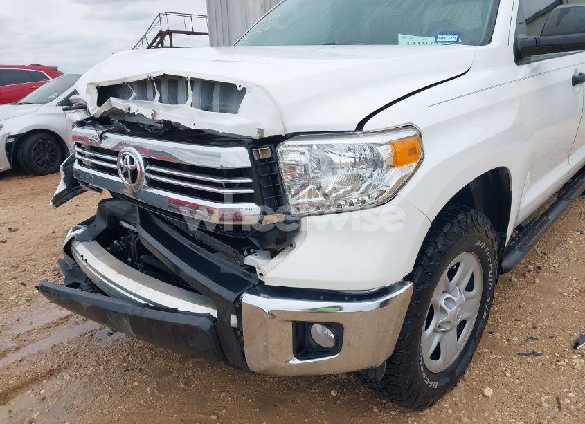 Photo 19 of 2017 Toyota Tundra SR5 5.7L V8 (VIN 5TFDW5F15HX623386)