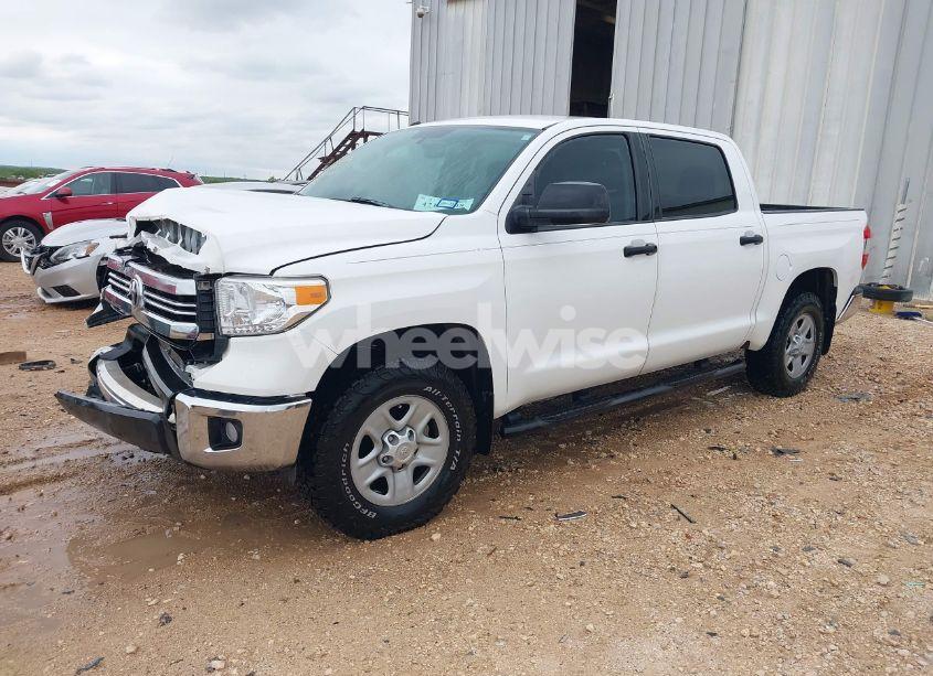 Photo 2 of 2017 Toyota Tundra SR5 5.7L V8 (VIN 5TFDW5F15HX623386)