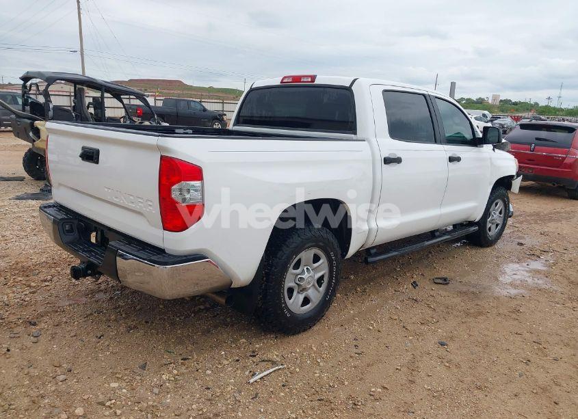 Photo 4 of 2017 Toyota Tundra SR5 5.7L V8 (VIN 5TFDW5F15HX623386)