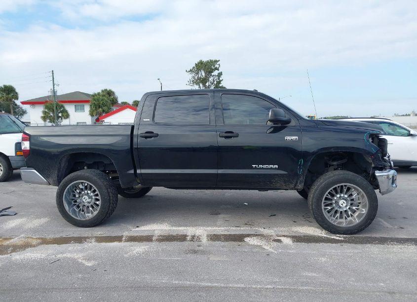 Photo 13 of 2017 Toyota Tundra SR5 5.7L V8 (VIN 5TFDW5F15HX646506)