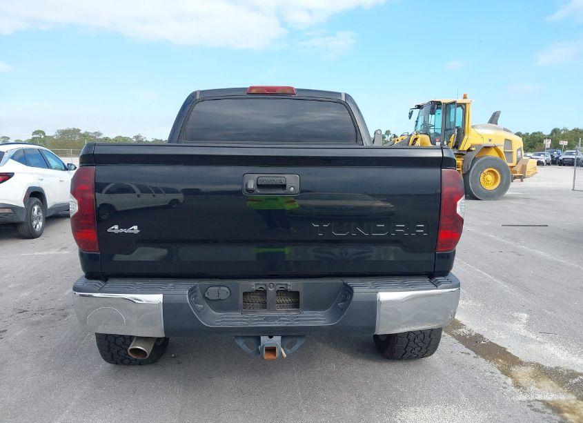 Photo 16 of 2017 Toyota Tundra SR5 5.7L V8 (VIN 5TFDW5F15HX646506)