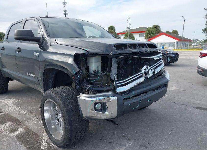 Photo 17 of 2017 Toyota Tundra SR5 5.7L V8 (VIN 5TFDW5F15HX646506)