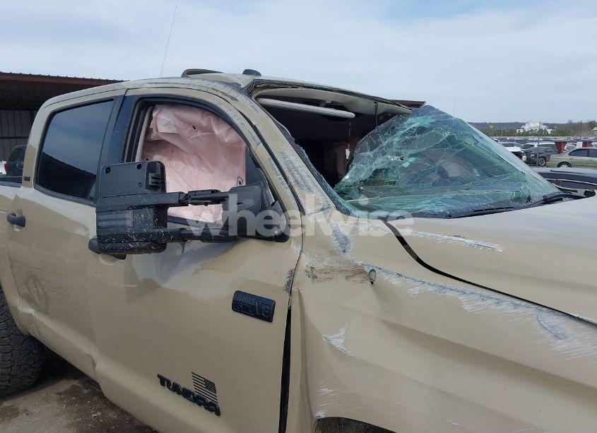 Photo 11 of 2017 Toyota Tundra SR5 5.7L V8 (VIN 5TFDW5F16HX631528)