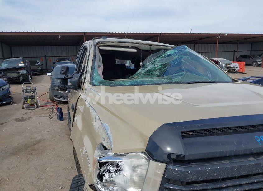 Photo 6 of 2017 Toyota Tundra SR5 5.7L V8 (VIN 5TFDW5F16HX631528)