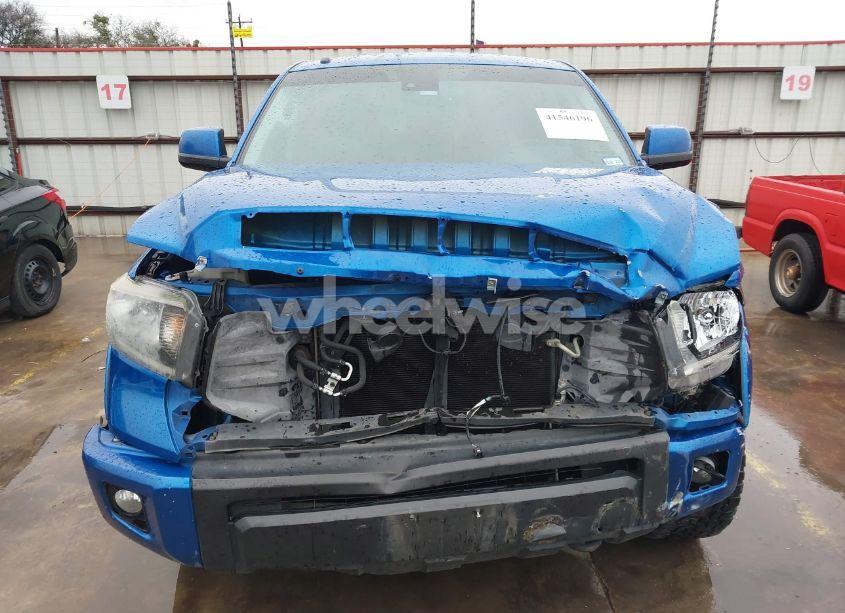 Photo 13 of 2018 Toyota Tundra SR5 5.7L V8 (VIN 5TFDW5F16JX752629)