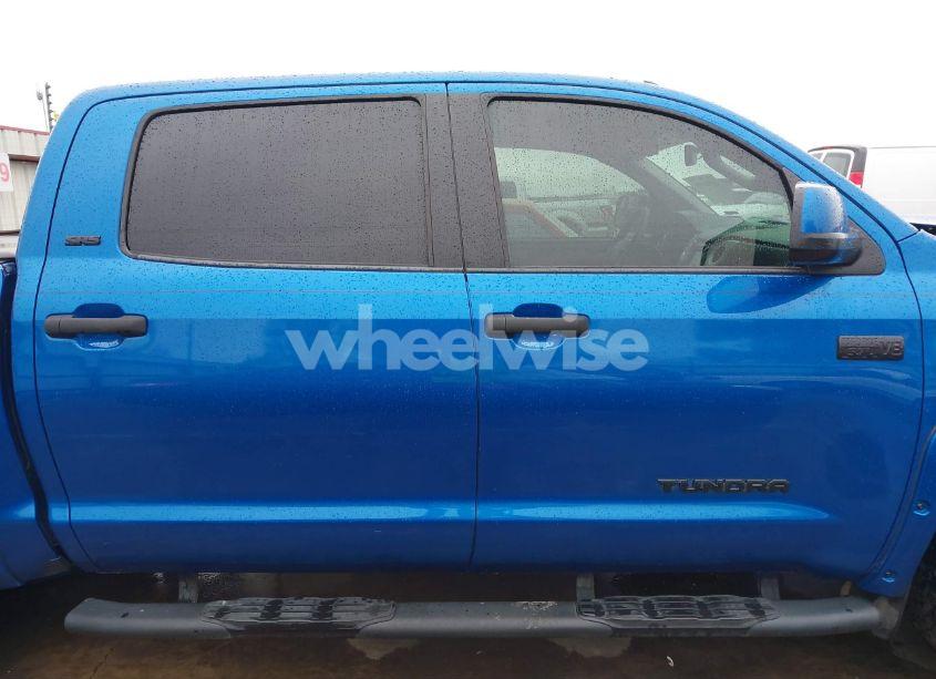 Photo 14 of 2018 Toyota Tundra SR5 5.7L V8 (VIN 5TFDW5F16JX752629)