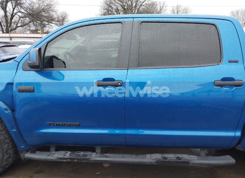 Photo 15 of 2018 Toyota Tundra SR5 5.7L V8 (VIN 5TFDW5F16JX752629)