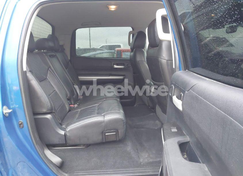 Photo 8 of 2018 Toyota Tundra SR5 5.7L V8 (VIN 5TFDW5F16JX752629)