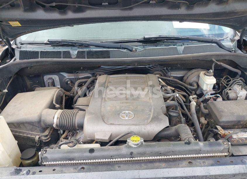 Photo 10 of 2010 Toyota Tundra GRADE 5.7L V8 (VIN 5TFDW5F17AX138480)