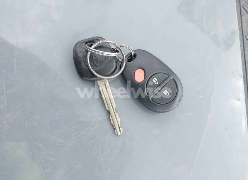 Photo 11 of 2010 Toyota Tundra GRADE 5.7L V8 (VIN 5TFDW5F17AX138480)