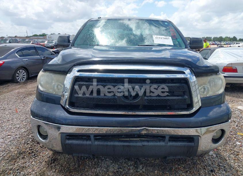 Photo 12 of 2010 Toyota Tundra GRADE 5.7L V8 (VIN 5TFDW5F17AX138480)
