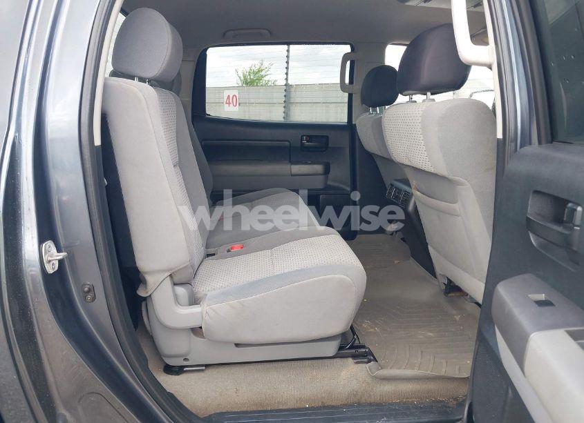 Photo 8 of 2010 Toyota Tundra GRADE 5.7L V8 (VIN 5TFDW5F17AX138480)