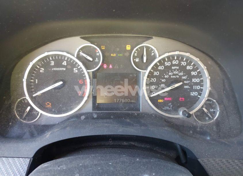 Photo 7 of 2014 Toyota Tundra SR5 5.7L V8 (VIN 5TFDW5F17EX402772)