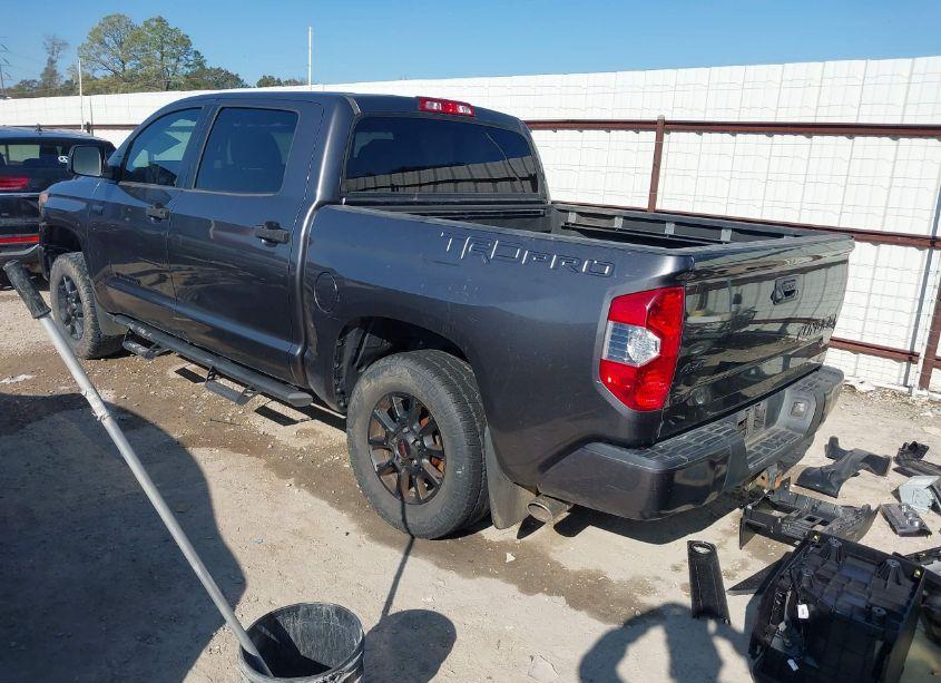 Photo 3 of 2016 Toyota Tundra TRD PRO 5.7L V8 (VIN 5TFDW5F17GX526432)