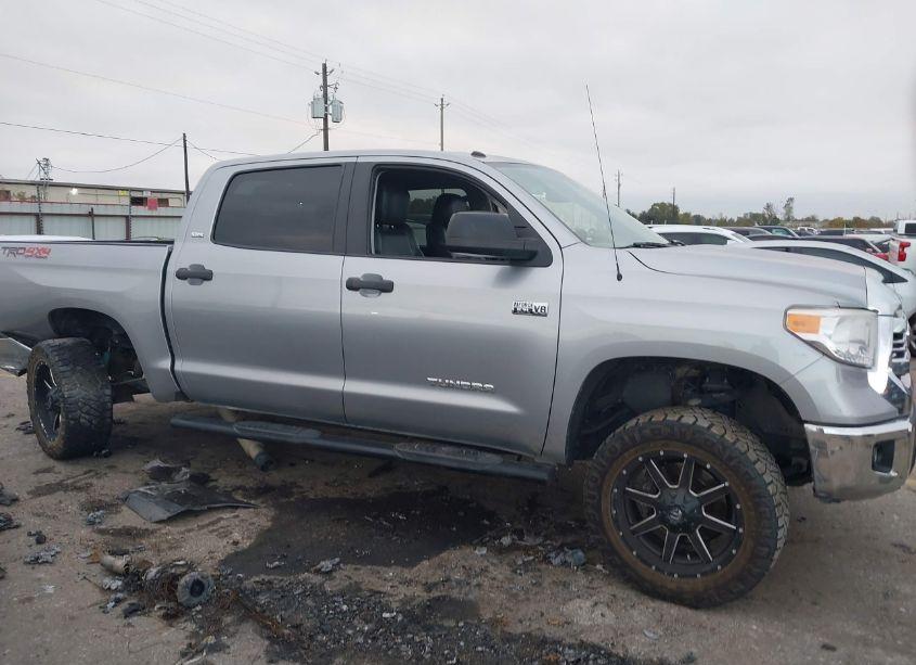 Photo 13 of 2016 Toyota Tundra SR5 5.7L V8 (VIN 5TFDW5F17GX576974)