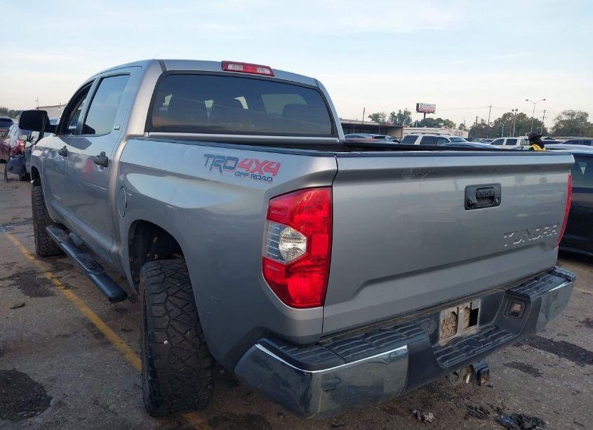 Photo 3 of 2016 Toyota Tundra SR5 5.7L V8 (VIN 5TFDW5F17GX576974)