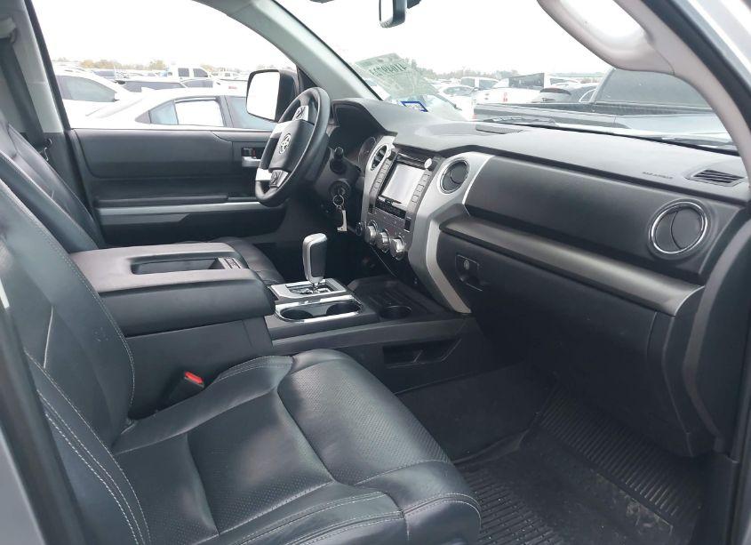 Photo 5 of 2016 Toyota Tundra SR5 5.7L V8 (VIN 5TFDW5F17GX576974)