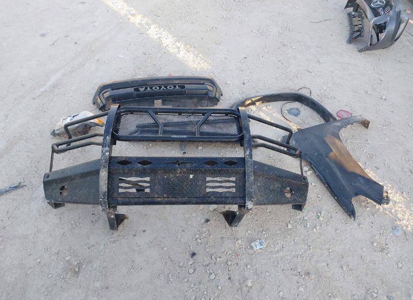 Photo 12 of 2017 Toyota Tundra SR5 5.7L V8 (VIN 5TFDW5F17HX604743)